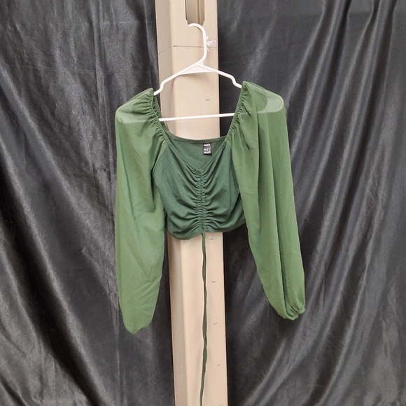 SHEIN Green Long Sleeve Crop Top W/ See Throgh Matetial On Arms - Picture 5 of 8